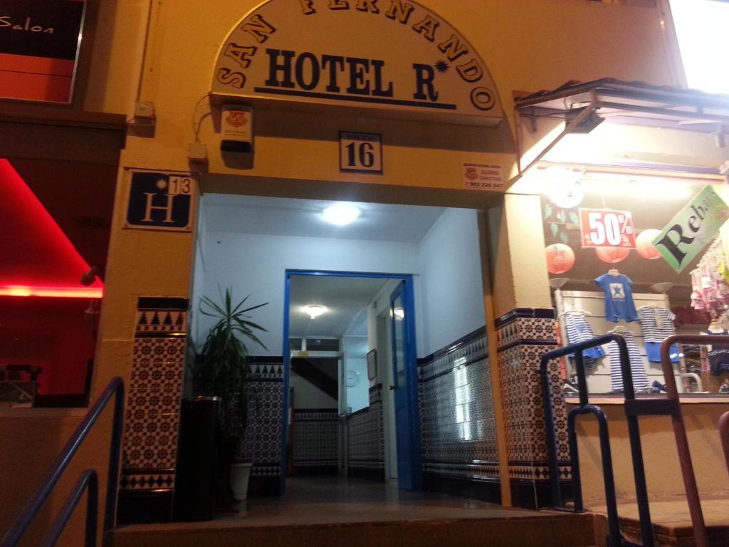 Hostal Casa De Huespedes San Fernando - Adults Only Playa del Ingles  Exterior photo